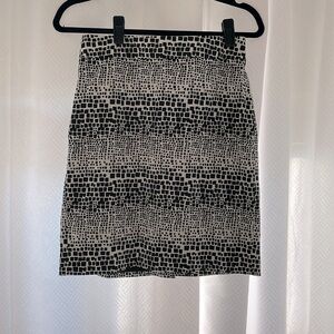 Ann Taylor black & white skirt